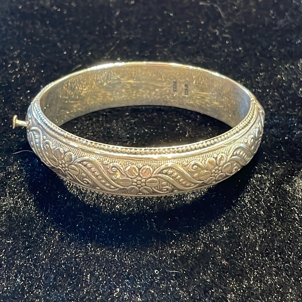 Sterling Silver Detailed Bangle Bracelet